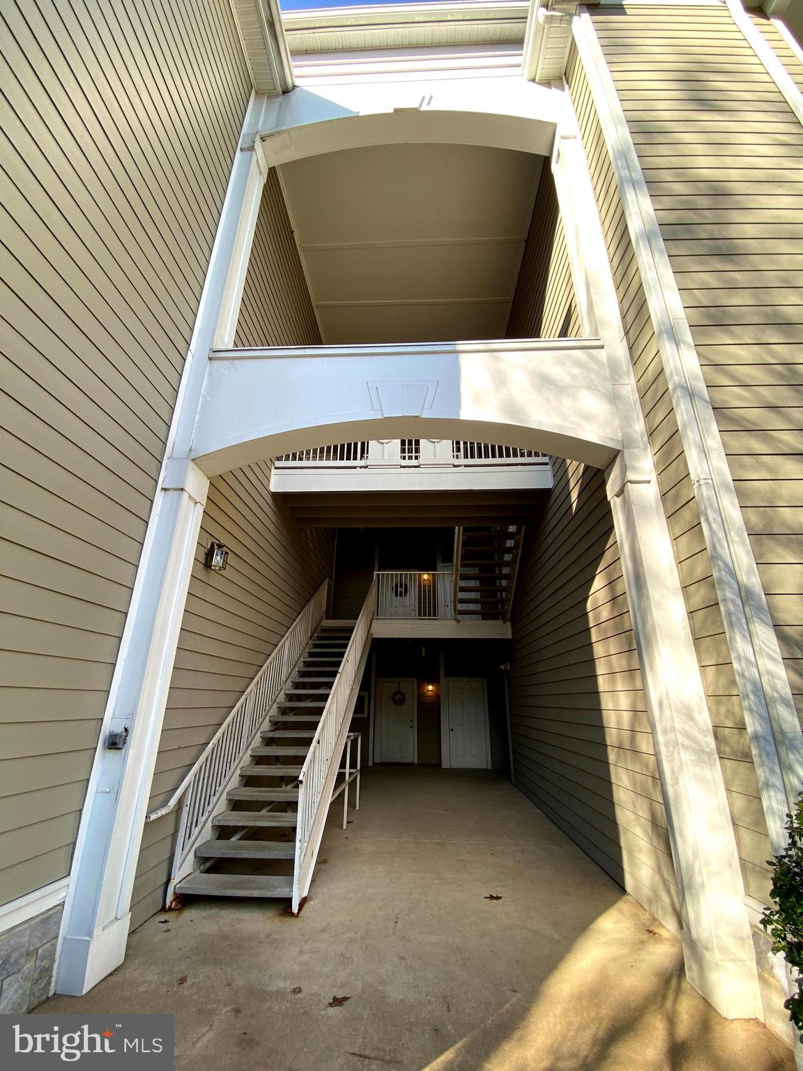 1700 Lake Shore Crest Drive, Unit 23 Reston, VA 20190 - Photo 6 of 39