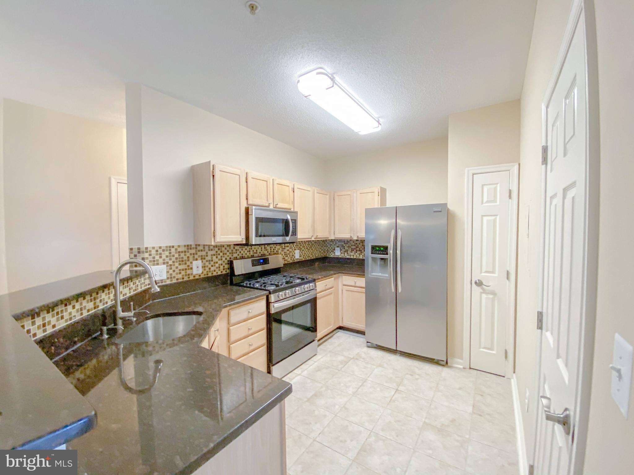 1700 Lake Shore Crest Drive, Unit 23 Reston, VA 20190 - Photo 8 of 39