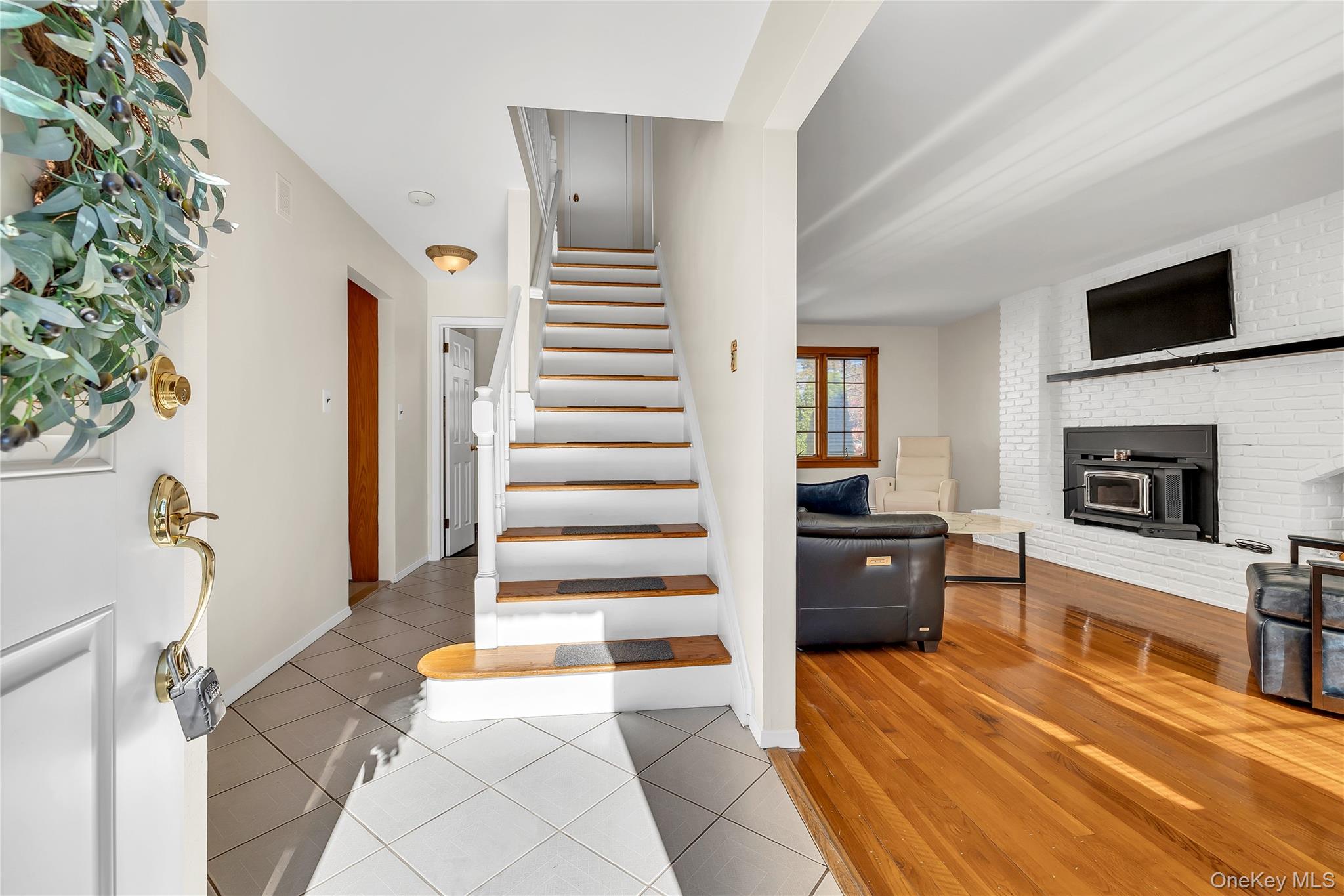 155 Fairview Road Farmingdale, NY 11735 - Photo 4 of 23 a spacious bedroom with a bed and a television