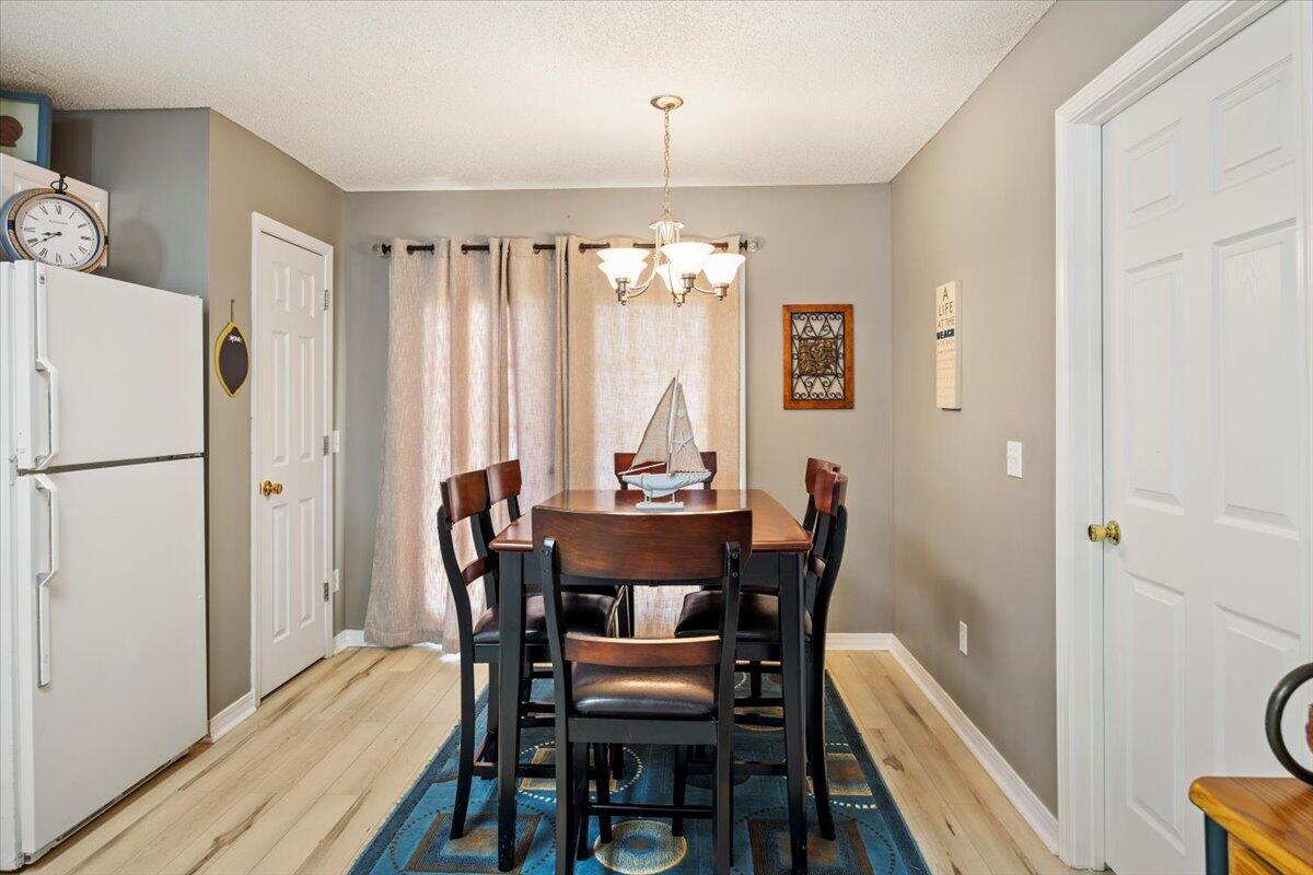 7666 Chablis Circle Navarre, FL 32566 - Photo 11 of 20