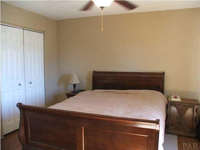 9493 Hay Meadow Road Milton, FL 32583 - Photo 11 of 24 Office