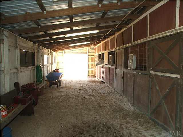 9493 Hay Meadow Road Milton, FL 32583 - Photo 18 of 24 6 Stall Barn with Tack Room