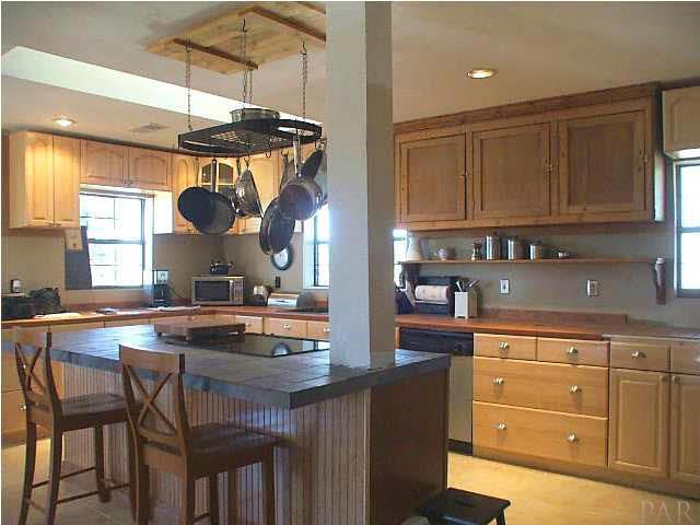 9493 Hay Meadow Road Milton, FL 32583 - Photo 7 of 24 Gallery Image 7