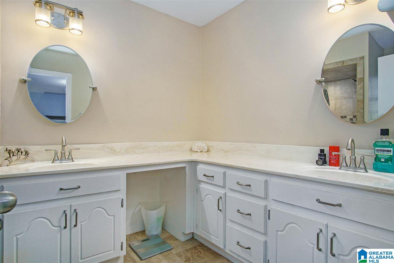 107 Spinnaker Lane Alabaster, AL 35007 - Photo 17 of 37