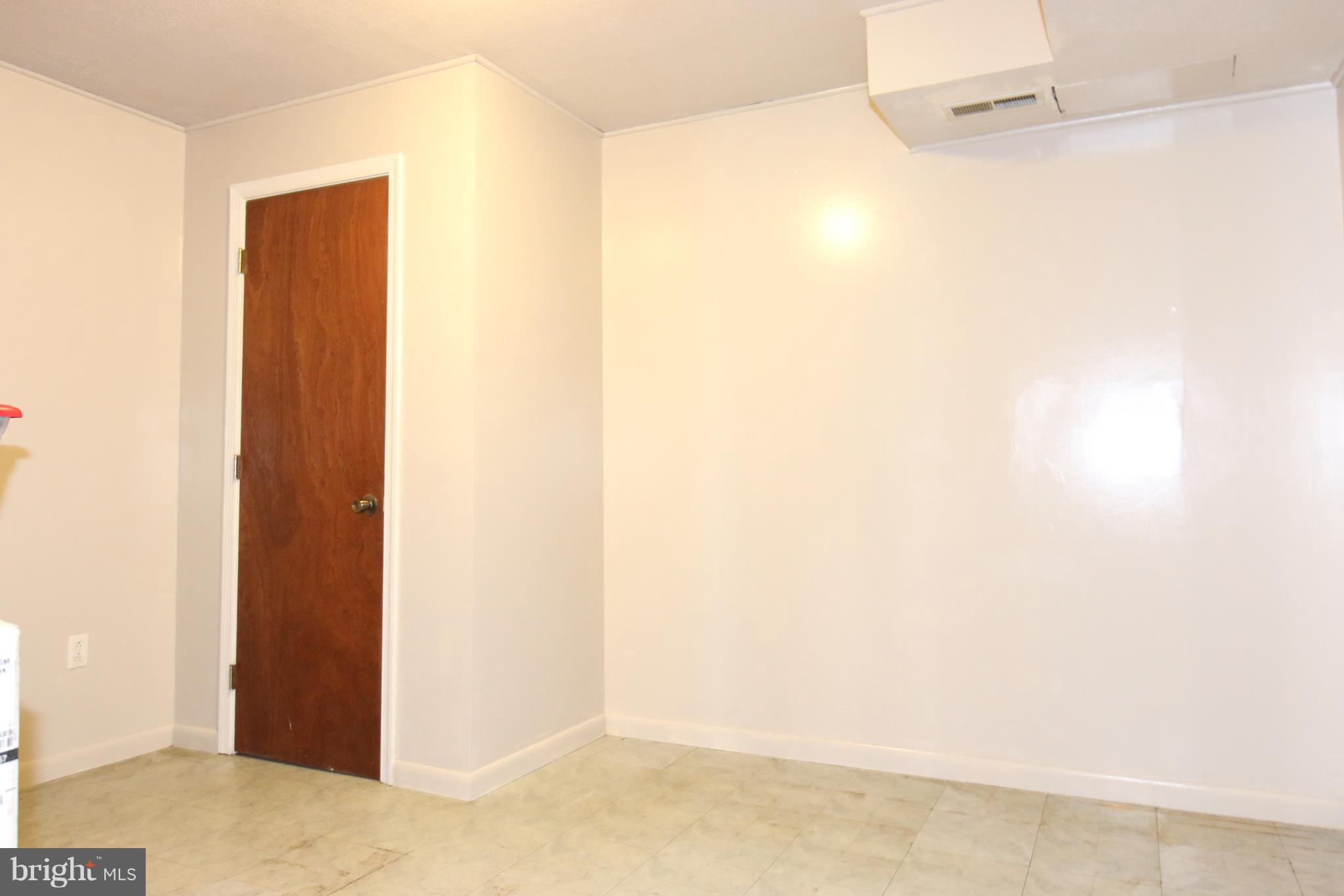 1054 Fulton Road Hedgesville, WV 25427 - Photo 12 of 26 Basement