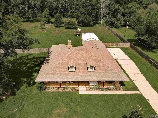 $485,000 | 15725 El Ranchitos Avenue, Pride, LA 70770