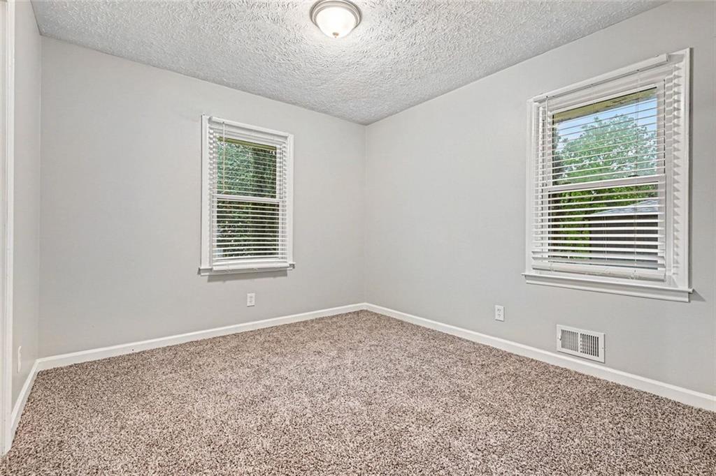 6485 Menlo Way Rex, GA 30273 - Photo 11 of 22