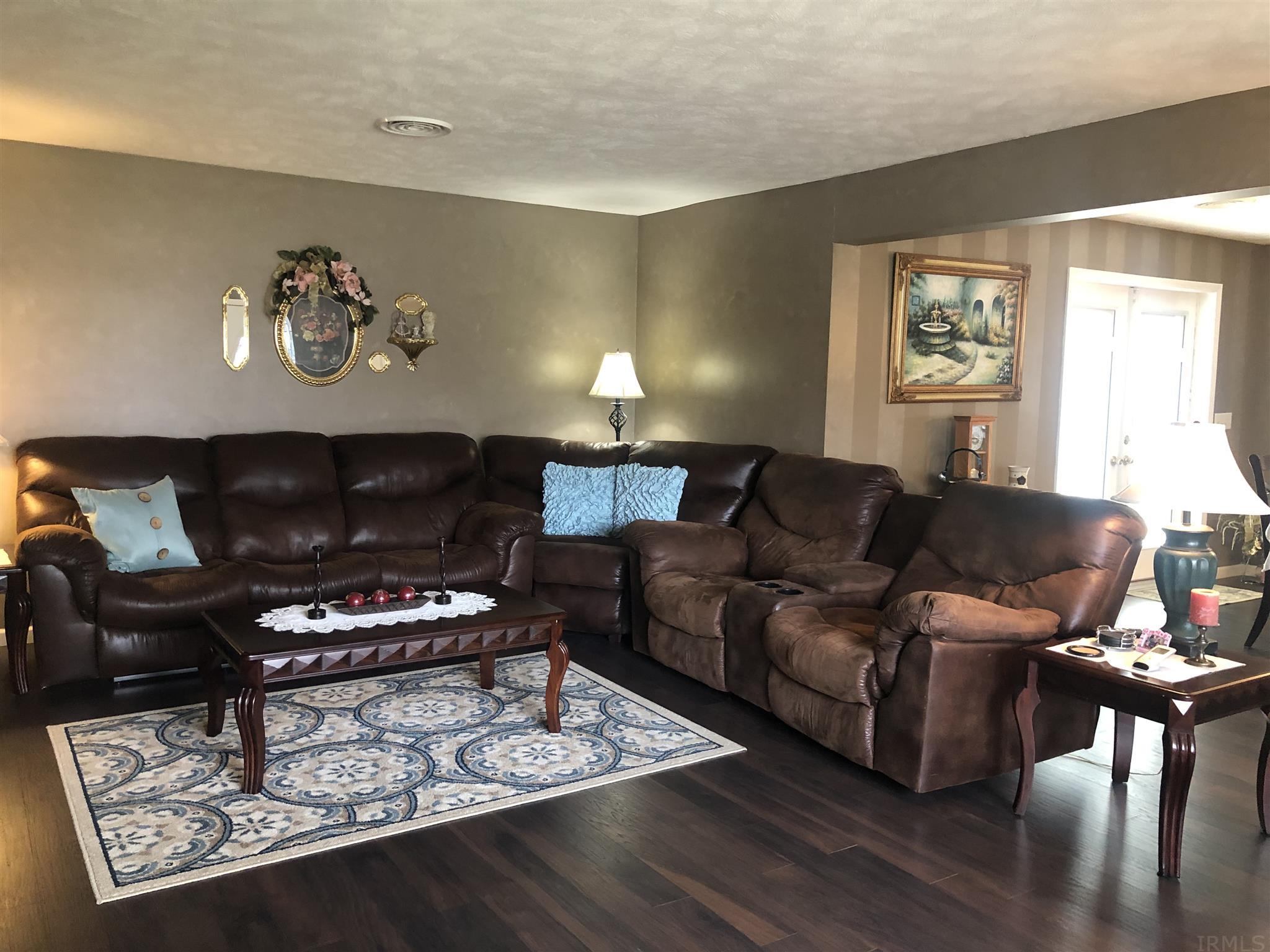 810 Anderson Road Bedford, IN 47421 - Photo 1 of 28