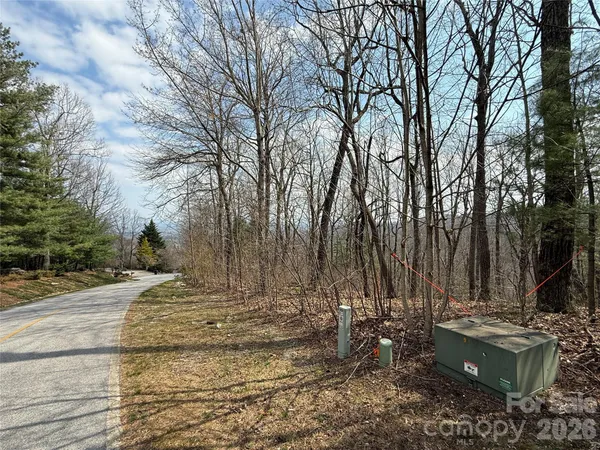 $199,000 | 108 Fawncrest Court, Unit 51R, Flat Rock, NC 28731