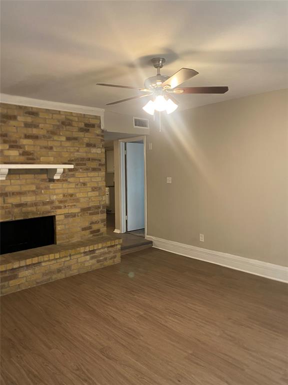 401 Curts Drive Grand Prairie, TX 75052 - Photo 3 of 15