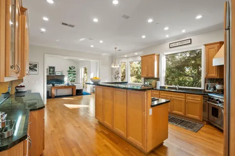 $3,888,000 | 310 Old Spanish Trail, Portola Valley, CA 94028