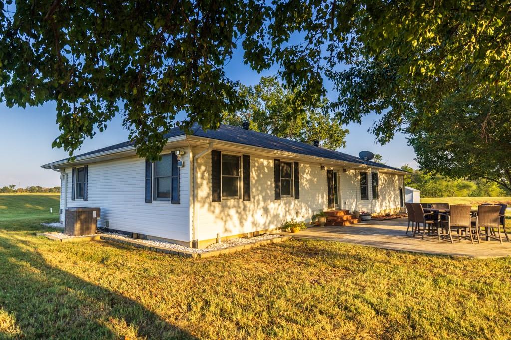 4002 Northeast State Rte Bb Butler, MO 64730 - Photo 6 of 89 Gallery Image 6