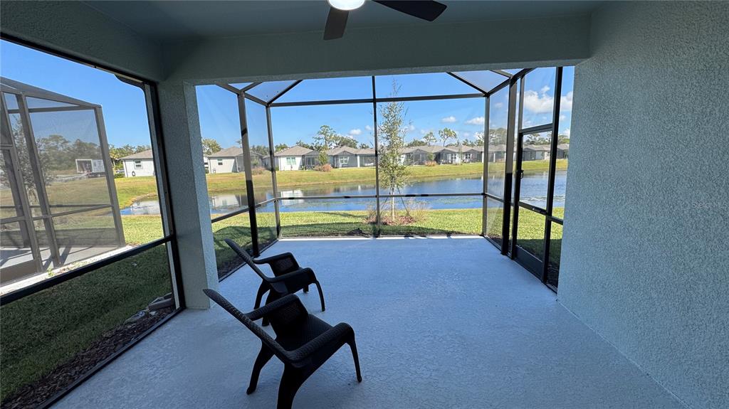 9408 Coastline Way Palmetto, FL 34221 - Photo 27 of 41 a room with window