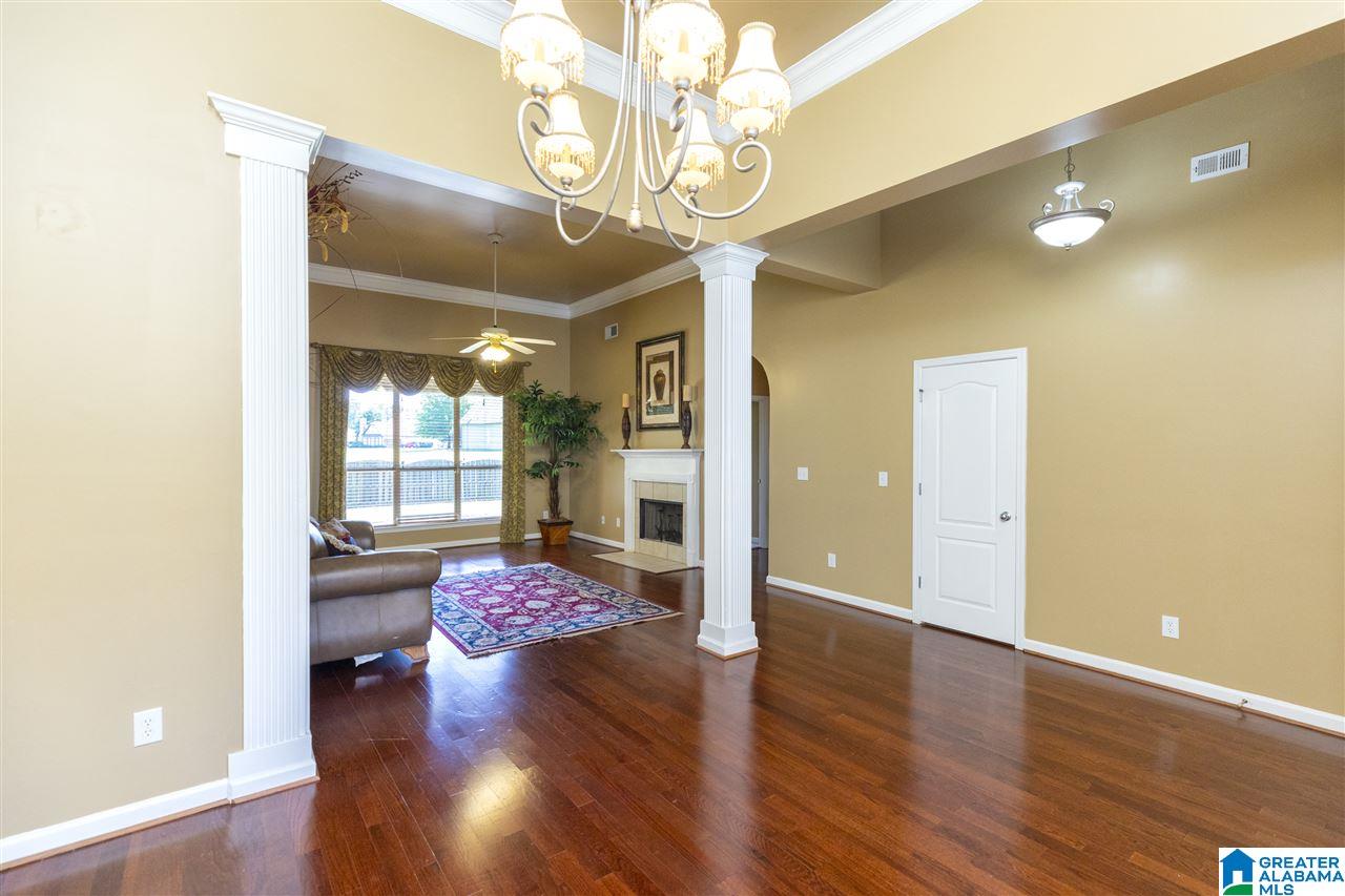 587 Barkley Circle Alabaster, AL 35007 - Photo 3 of 30