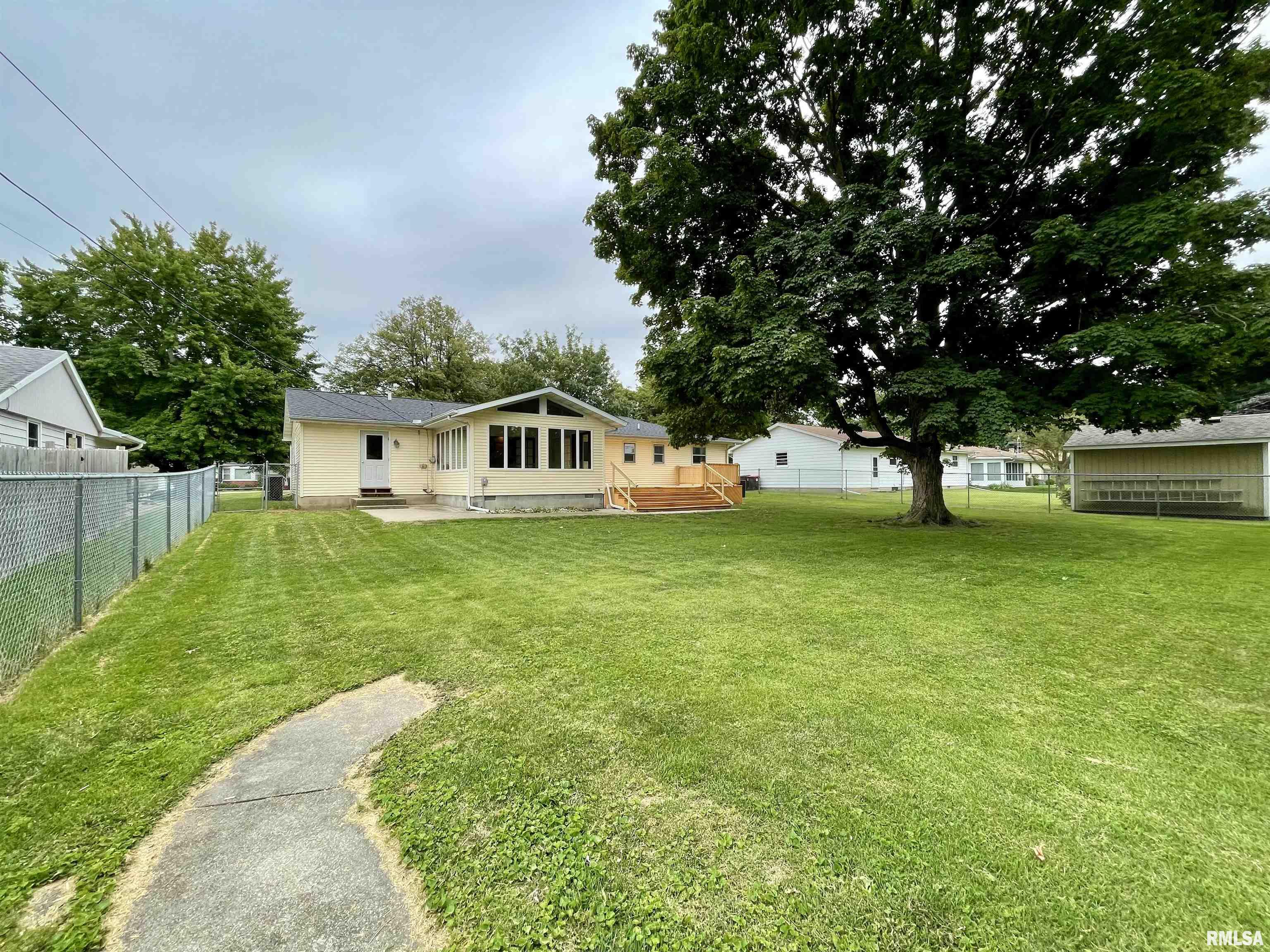 1507 Rutledge Drive Lincoln, IL 62656 - Photo 13 of 13 Gallery Image 13