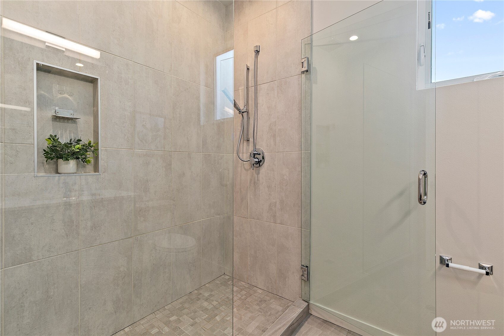 4100 37th Avenue South Seattle, WA 98118 - Photo 16 of 19 a bathroom with a shower