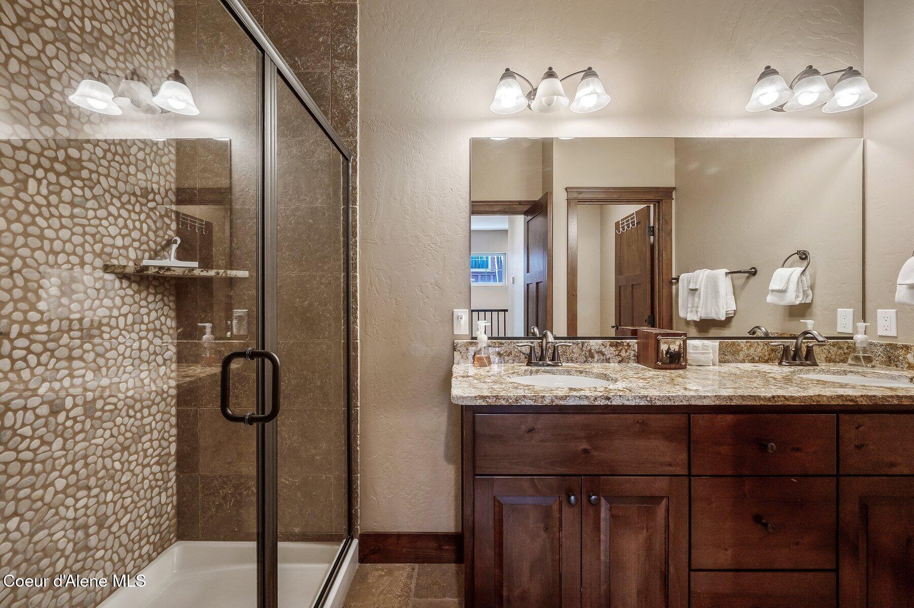 153 Chutes Lane Sandpoint, ID 83864 - Photo 22 of 40 --24.jpg-SMALL