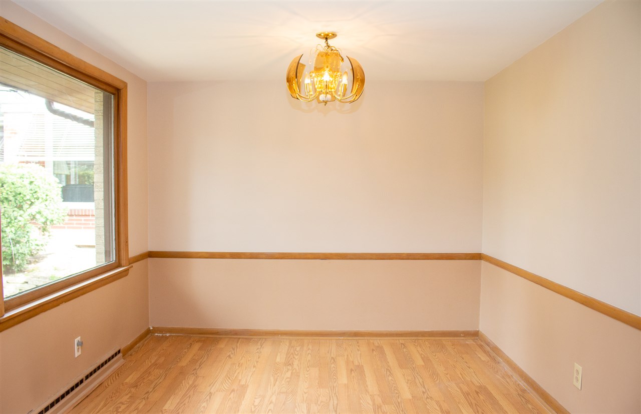 416 Roland Avenue Rockford, IL 61107 - Photo 8 of 22 Gallery Image 8