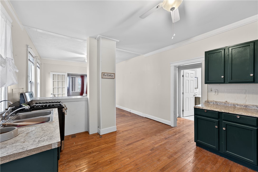 33 Prudence Avenue Providence, RI 02909 - Photo 11 of 17