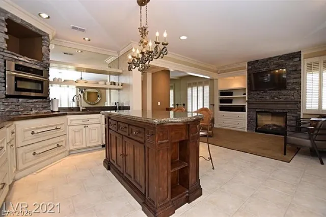 $1,950 | 251 South Green Valley Parkway, Unit 5821, Henderson, NV 89012