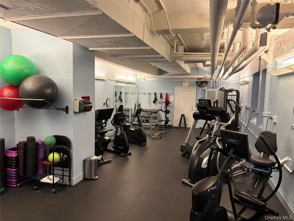 $950,000 | 100 Ardsley Avenue West, Unit 5G, Irvington, NY 10533