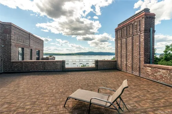 $950,000 | 100 Ardsley Avenue West, Unit 5G, Irvington, NY 10533