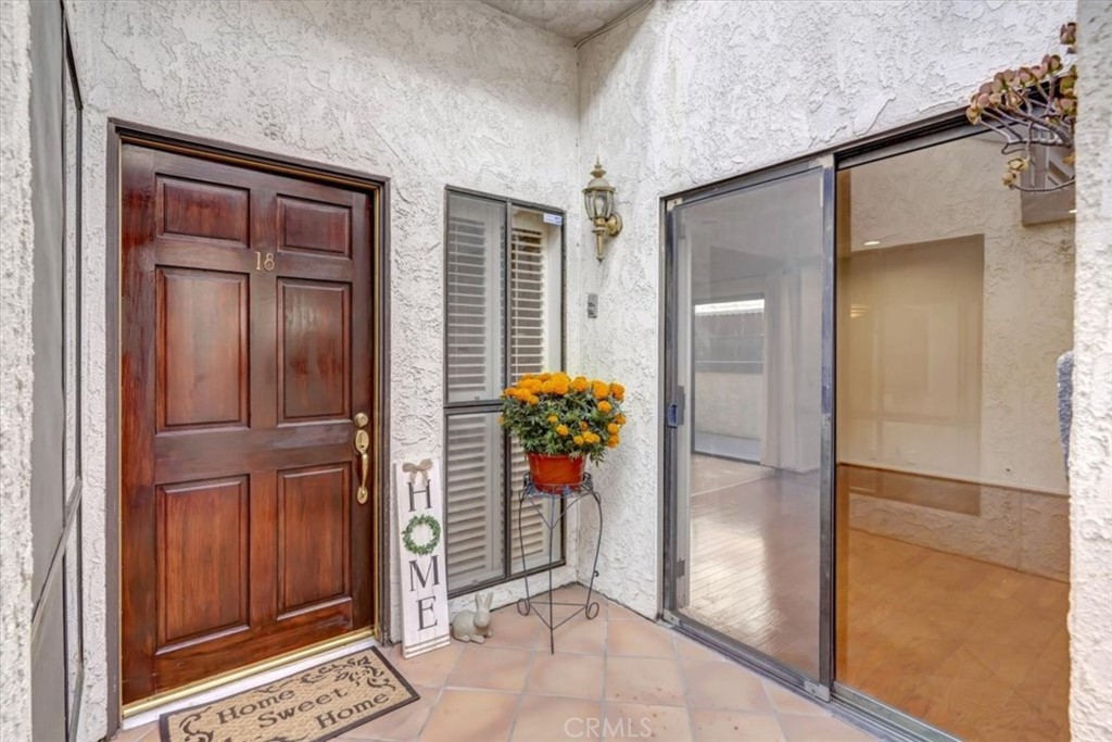 1333 Valley View Road, Unit 18 Glendale, CA 91202 - Photo 2 of 52