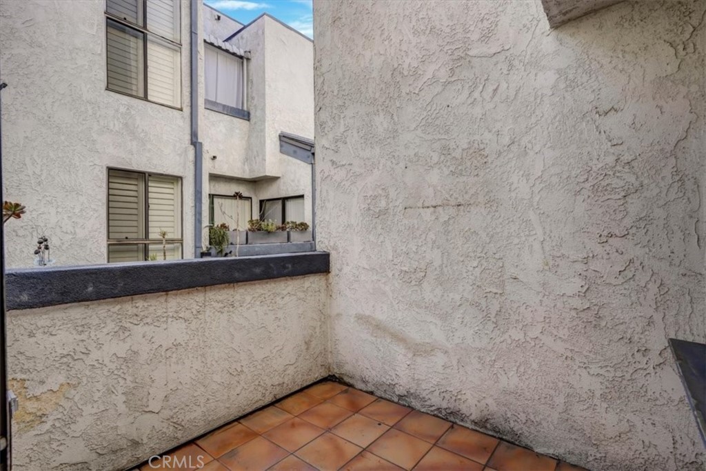 1333 Valley View Road, Unit 18 Glendale, CA 91202 - Photo 43 of 52