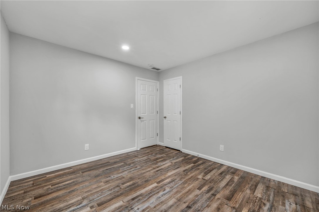 23928 Knickerbocker Road Bay Village, OH 44140 - Photo 18 of 39