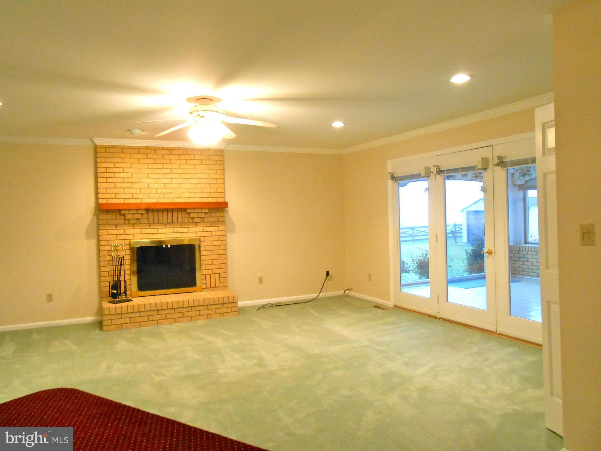 9735 Clemsonville Road Union Bridge, MD 21791 - Photo 11 of 28 Family Room