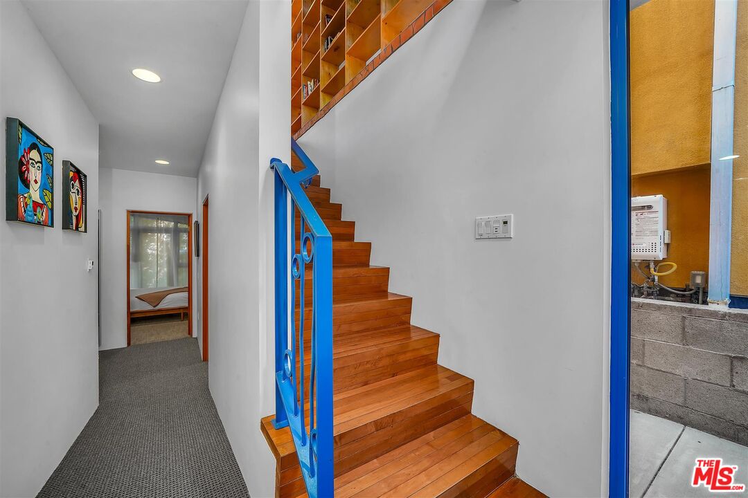 2419 Ocean Avenue Venice, CA 90291 - Photo 37 of 41 a view of entryway and hall with wooden floor