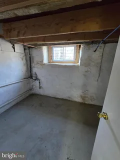 a view of a room with an empty space