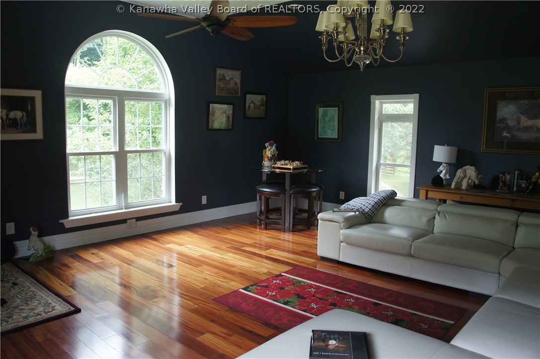 1710 Kettle Road Elkview, WV 25071 - Photo 10 of 26 Gallery Image 10