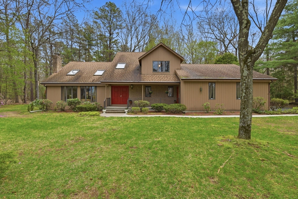 651 Frank Smith Road Longmeadow, MA 01106 - Photo 2 of 42 Gallery Image 2