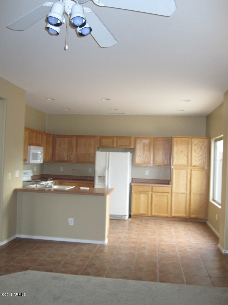 4042 East Timberline Road Gilbert, AZ 85297 - Photo 10 of 36 IMG_1568
