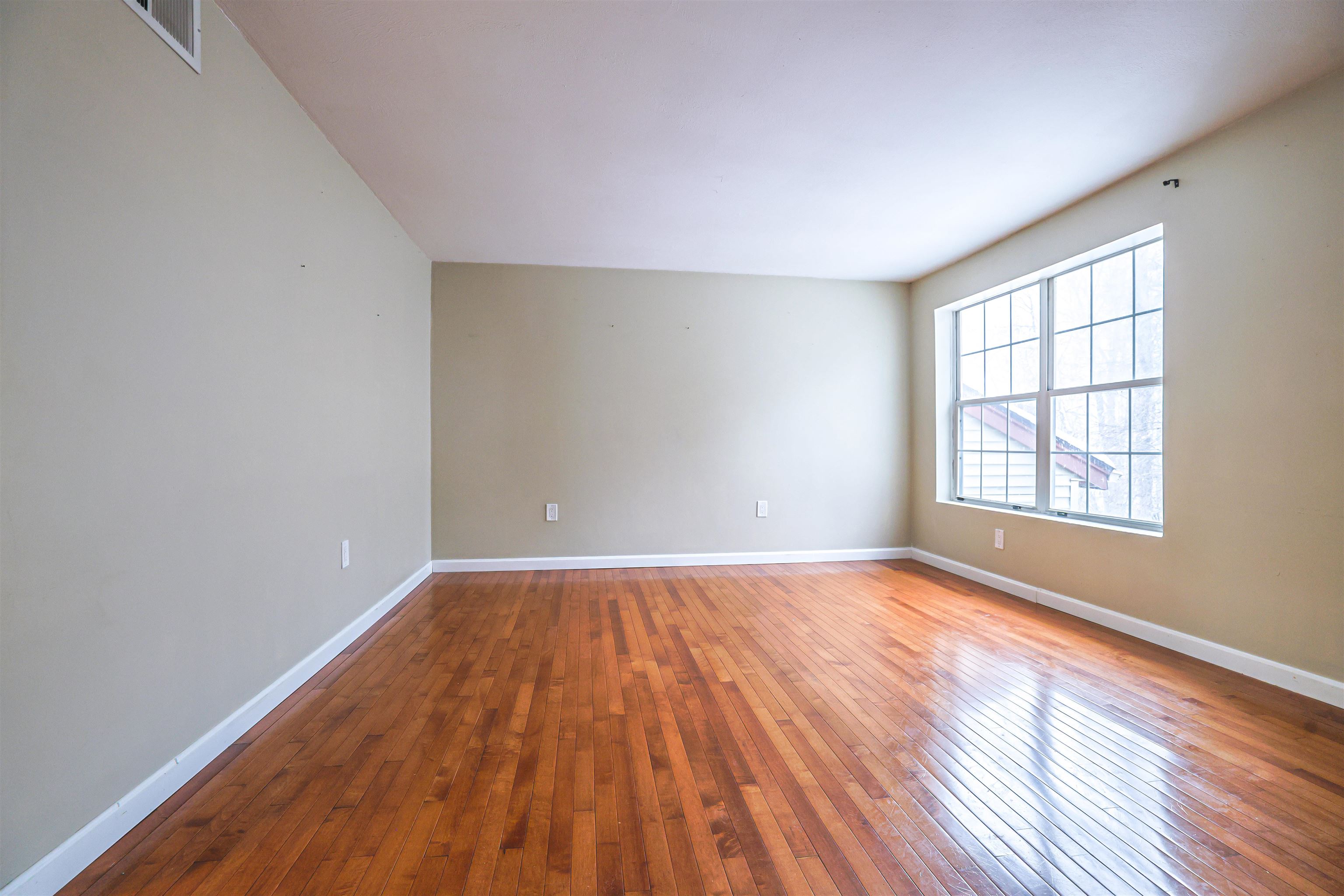 90 East Ridge Road Merrimack, NH 03054 - Photo 2 of 27