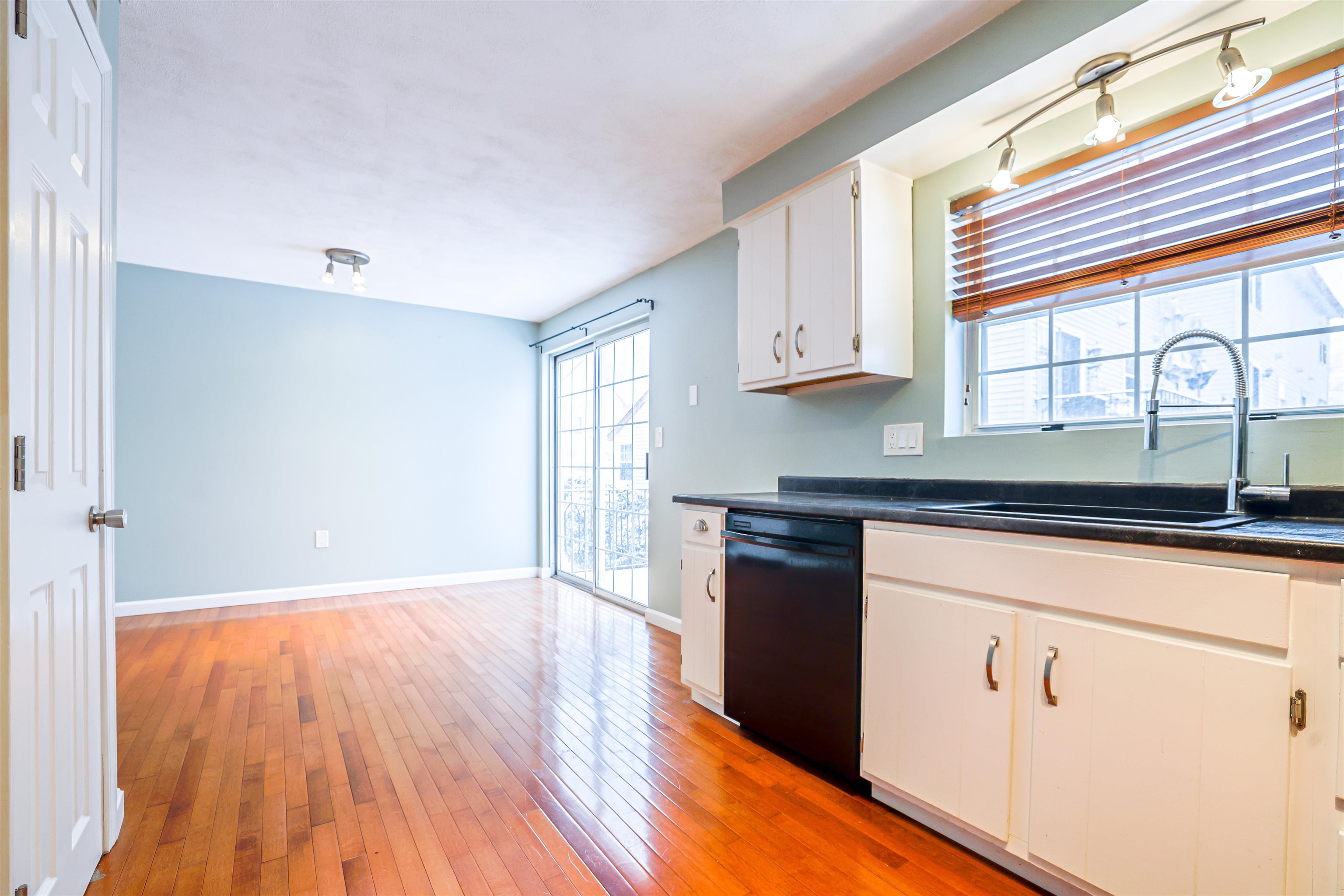 90 East Ridge Road Merrimack, NH 03054 - Photo 7 of 27