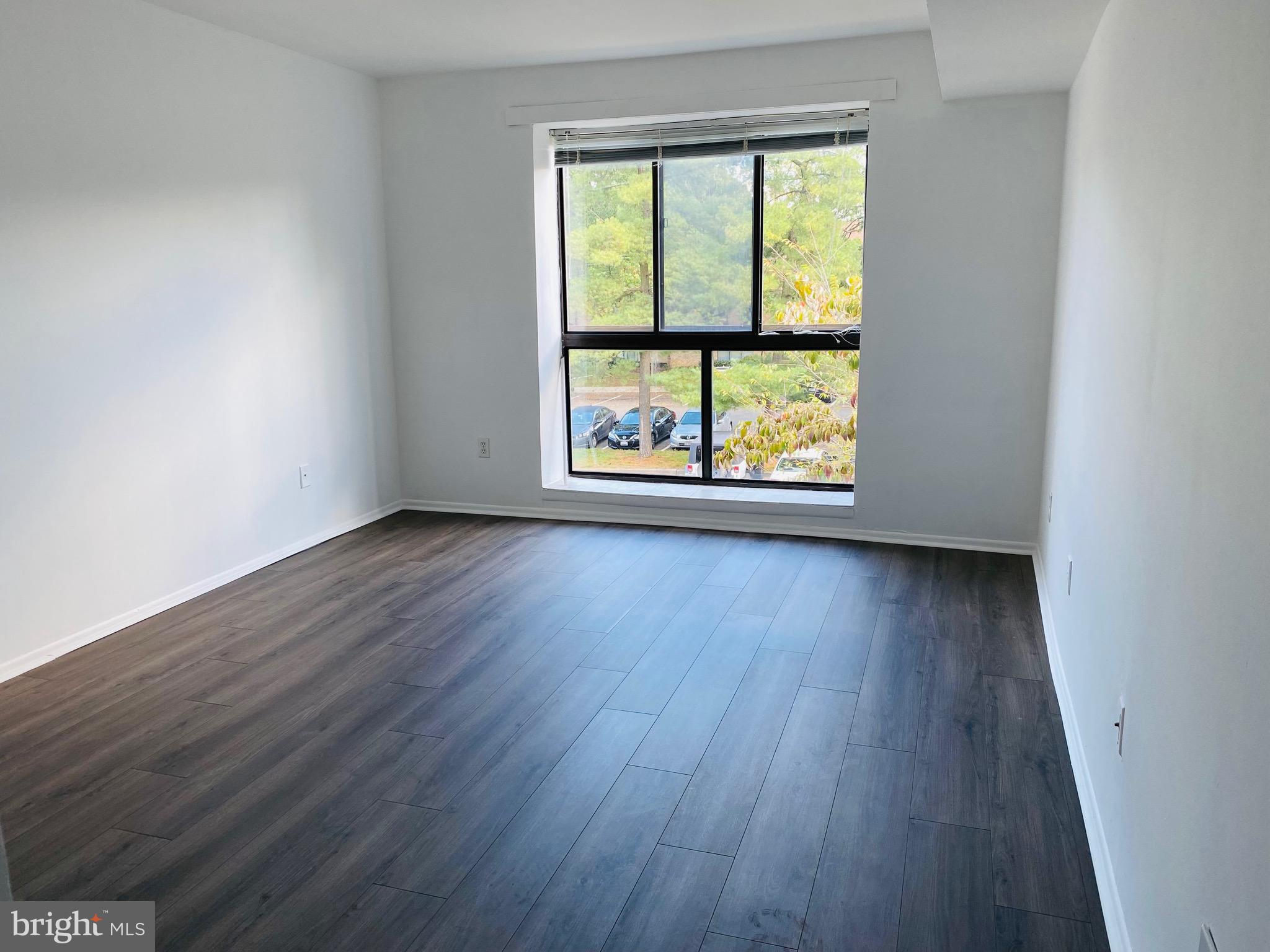 2072 Royal Fern Court, Unit 22B Reston, VA 20191 - Photo 12 of 21 Master Bedroom