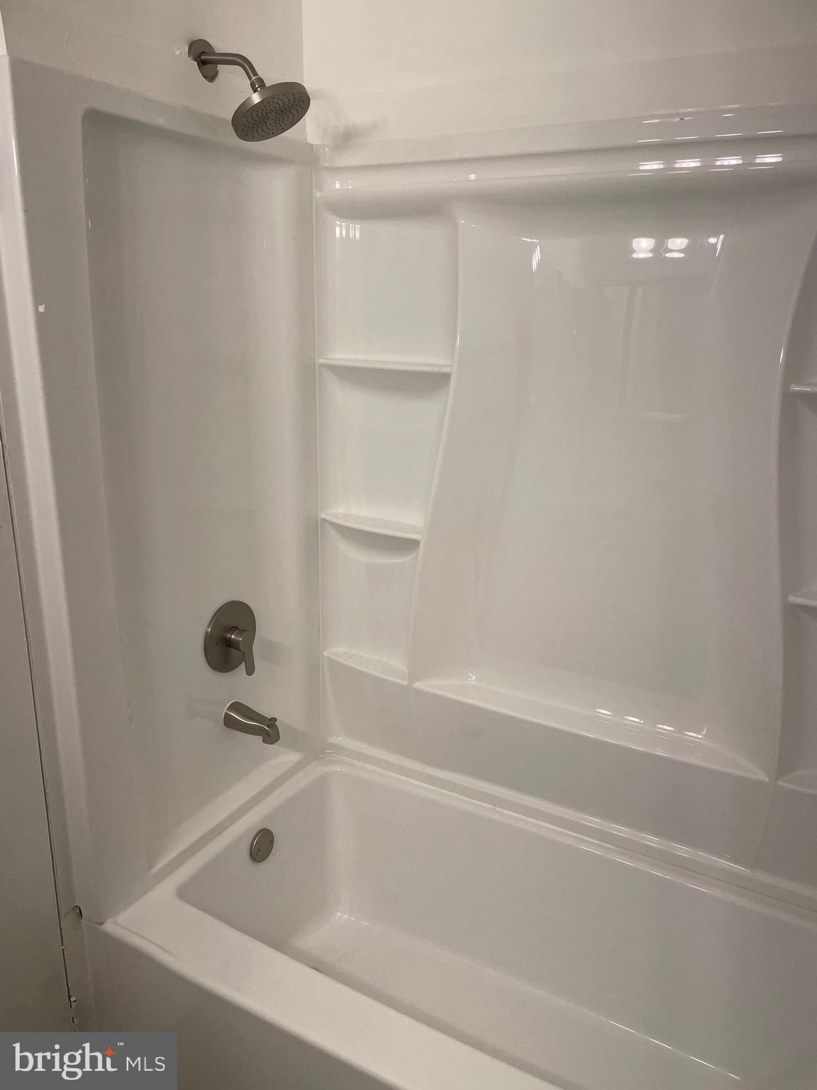 2072 Royal Fern Court, Unit 22B Reston, VA 20191 - Photo 19 of 21 Bathroom Shower