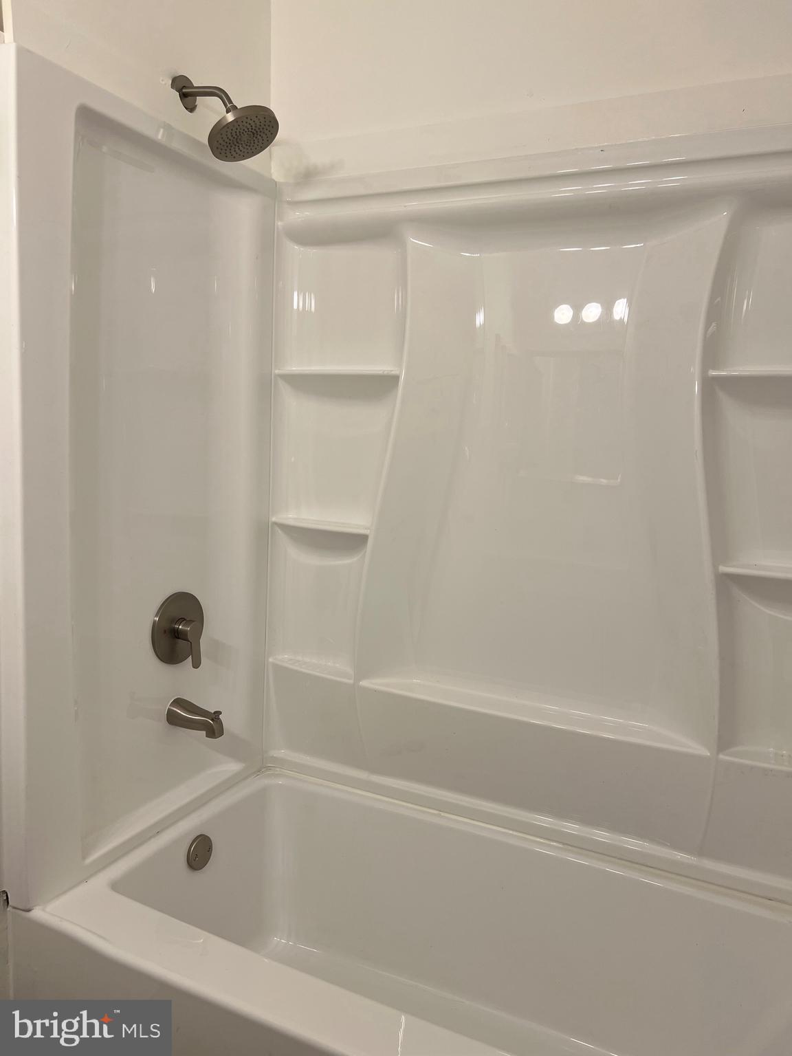 2072 Royal Fern Court, Unit 22B Reston, VA 20191 - Photo 9 of 21 Bathroom