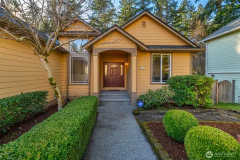 $1,100,000 | 19812 13th Place West, Lynnwood, WA 98036