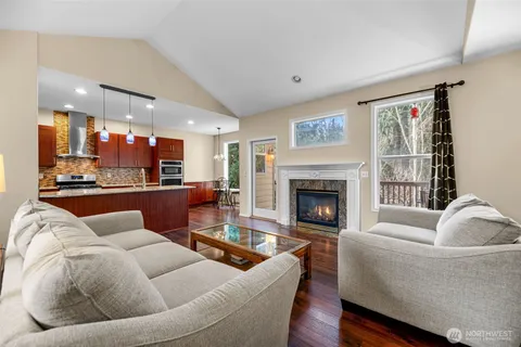 $1,100,000 | 19812 13th Place West, Lynnwood, WA 98036