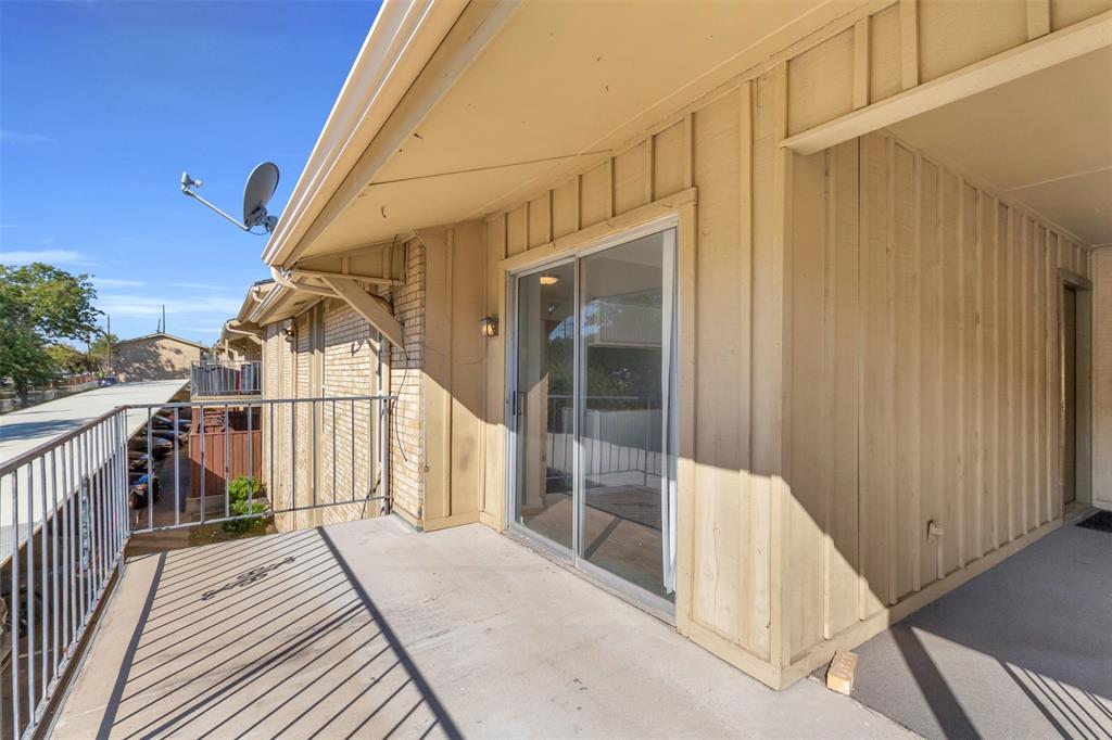 4688 Matilda Street, Unit H Dallas, TX 75206 - Photo 20 of 20 a view of a house with a balcony