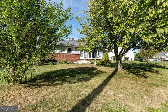 $2,500 | 400 East Main Street, Marlton, NJ 08053