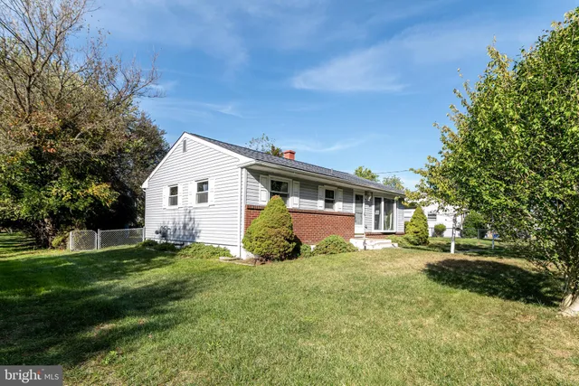 $2,500 | 400 East Main Street, Marlton, NJ 08053