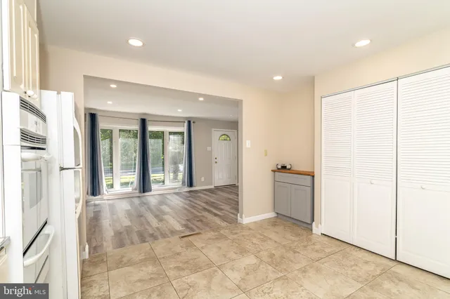 $2,500 | 400 East Main Street, Marlton, NJ 08053