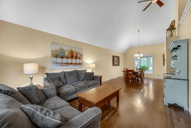 $740,000 | 4458 Hatch Lane, Lisle, IL 60532