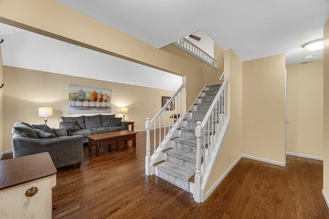 $740,000 | 4458 Hatch Lane, Lisle, IL 60532