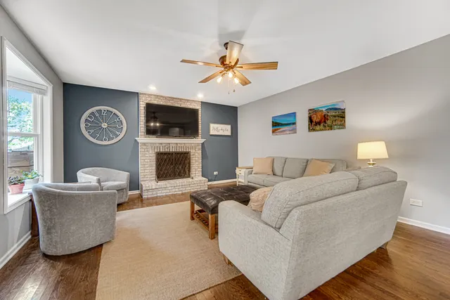 $740,000 | 4458 Hatch Lane, Lisle, IL 60532