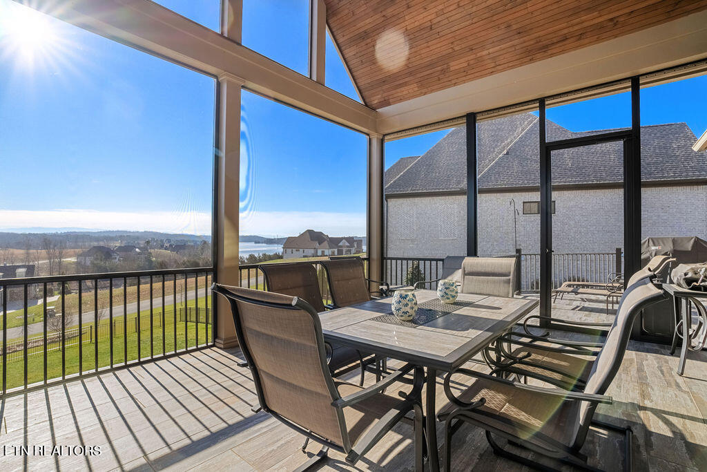 511 Commodore Drive Lenoir City, TN 37772 - Photo 30 of 60 Screened In PorchMain Level